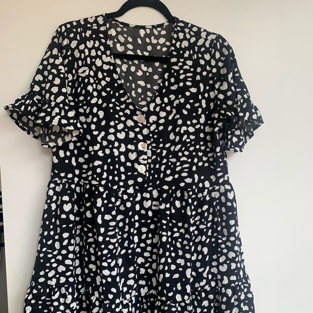 Leopard Ruffle Dress - Picture 4 of 5